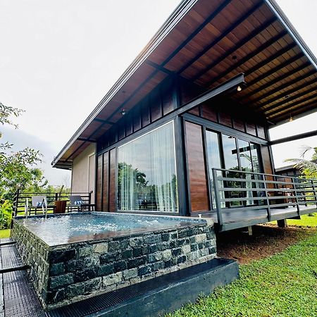 Atha Resort Sigiriya Ngoại thất bức ảnh A villa at the resort