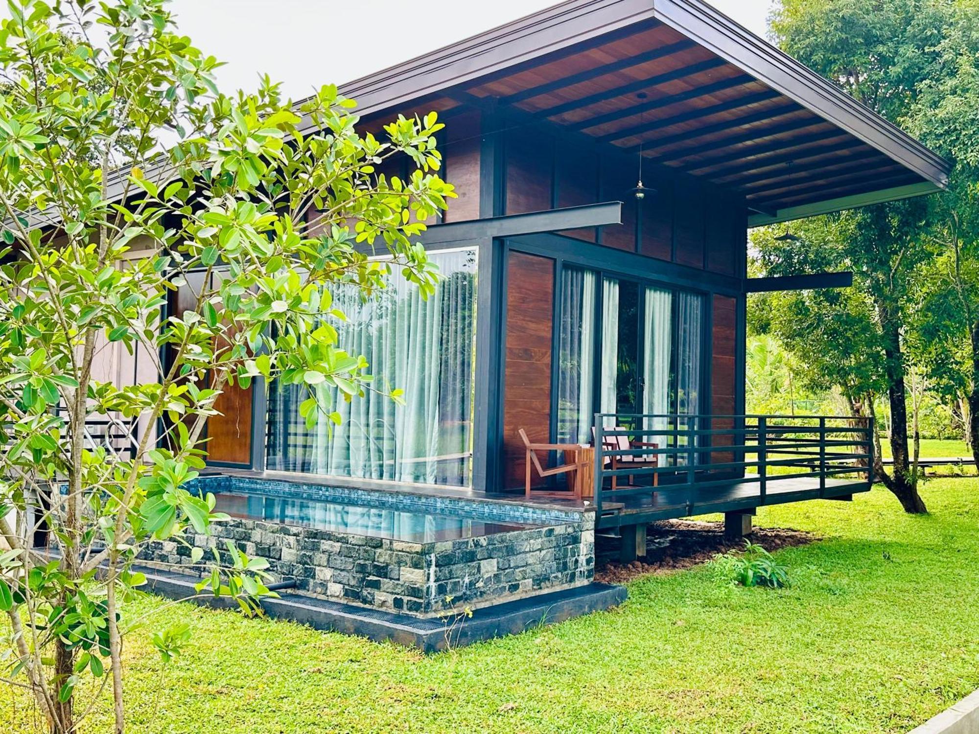 Atha Resort Sigiriya Ngoại thất bức ảnh A villa at the resort